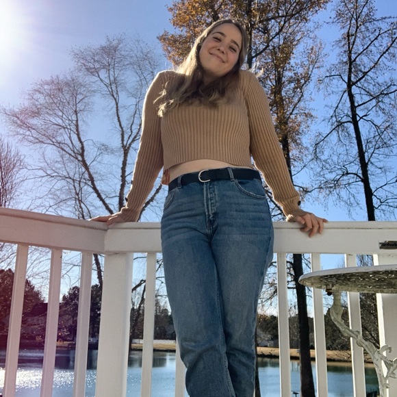 Meet your Posher, Allie - Picture 1 of 1
